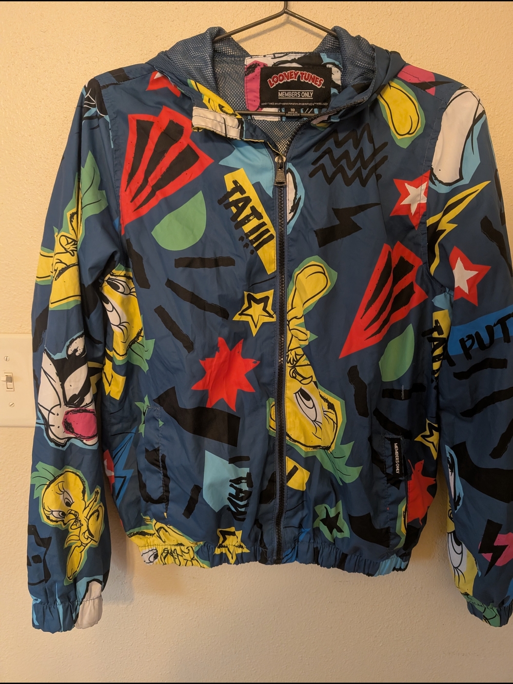 Members Only Kids Looney Tunes Multicolor Graphic Raincoat Size 18